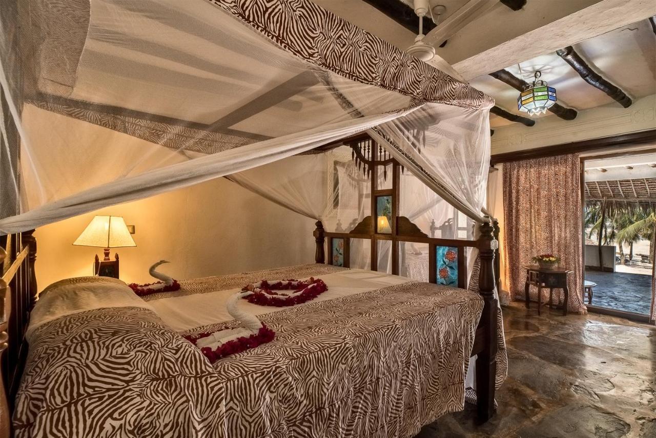 Jacaranda Beach Resort Watamu Exterior foto