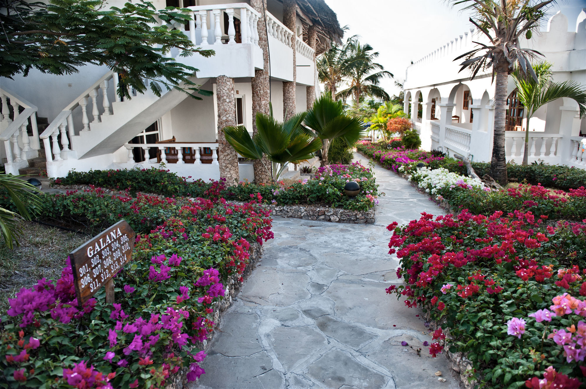 Jacaranda Beach Resort Watamu Exterior foto